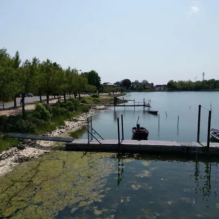 Lägenhet 2 Ferienwohnung Am Hafen