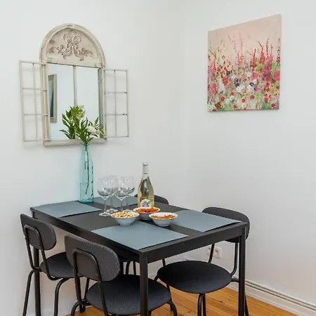 2 Ferienwohnung Am Hafen Apartment
